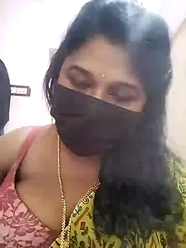 Snapshot of chaitara-reddy chatting on 21, 10, 2025 chaitara-reddy online show from 21, 10, 2025