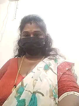 Snapshot of chaitara-reddy chatting on 27, 10, 2025 chaitara-reddy online show from 27, 10, 2025