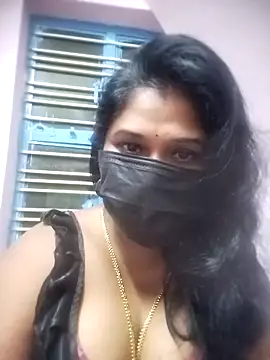 Snapshot of chaitara-reddy chatting on 29, 10, 2025 chaitara-reddy online show from 29, 10, 2025