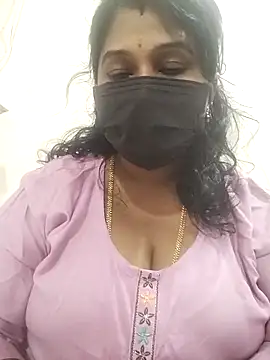 Snapshot of chaitara-reddy chatting on 30, 10, 2025 chaitara-reddy online show from 30, 10, 2025