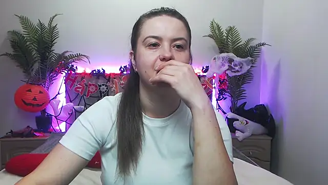 Snapshot of MavkaCute chatting on 30, 10, 2025 MavkaCute online show from 30, 10, 2025