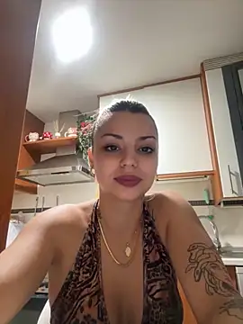 Snapshot of NoeliaGarcia17 chatting on 12, 10, 2025 NoeliaGarcia17 online show from 12, 10, 2025