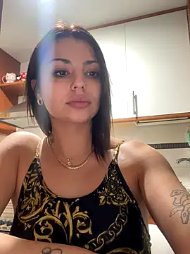 Snapshot of NoeliaGarcia17 chatting on 18, 10, 2025 NoeliaGarcia17 online show from 18, 10, 2025