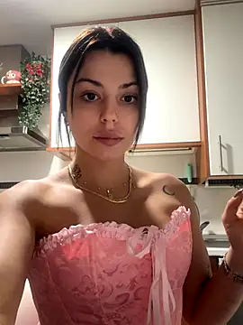 Snapshot of NoeliaGarcia17 chatting on 24, 10, 2025 NoeliaGarcia17 online show from 24, 10, 2025