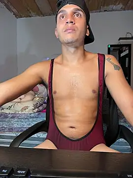 Angel latinboy online show from 16, 4, 2026