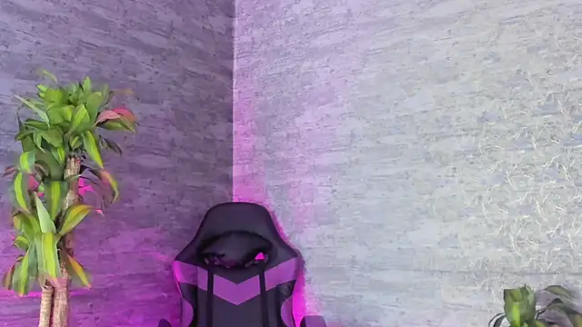 Snapshot of ArthurCox chatting on 13, 9, 2025 ArthurCox online show from 13, 9, 2025