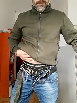 Snapshot of Peolin chatting on 15, 11, 2025 Peolin online show from 15, 11, 2025