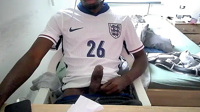 Snapshot of junior21m chatting on 13, 10, 2025 junior21m online show from 13, 10, 2025