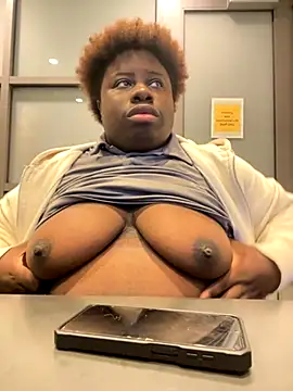 Snapshot of Breezylws chatting on 9, 9, 2025 Breezylws online show from 9, 9, 2025