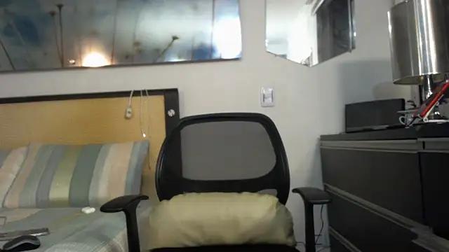 Snapshot of Mirianzapata_1 chatting on 28, 2, 2026 Mirianzapata 1 online show from 28, 2, 2026