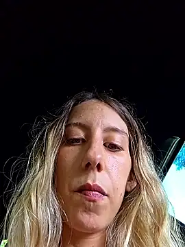 Snapshot of PetiteSecrets chatting on 3, 10, 2025 PetiteSecrets online show from 3, 10, 2025