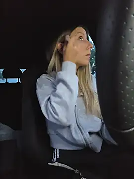 Snapshot of PetiteSecrets chatting on 14, 11, 2025 PetiteSecrets online show from 14, 11, 2025