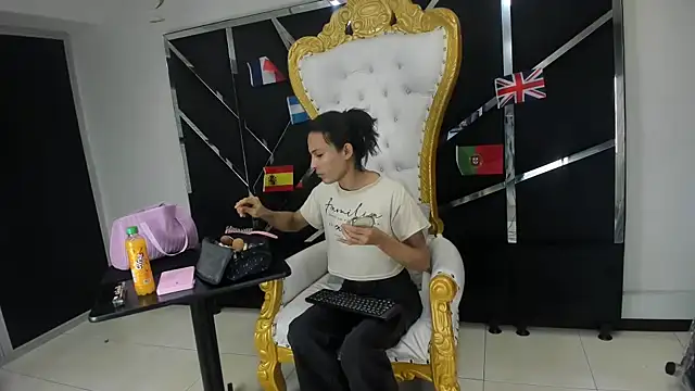 Snapshot of Aisha_hotts777 chatting on 15, 7, 2026 Aisha hotts777 online show from 15, 7, 2026