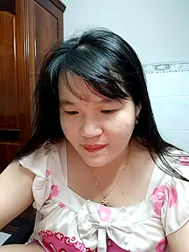 Snapshot of _Babyrose_ chatting on 4, 10, 2025 Babyrose online show from 4, 10, 2025