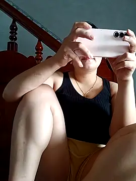 Snapshot of _Babyrose_ chatting on 11, 10, 2025 Babyrose online show from 11, 10, 2025