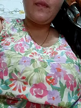 Snapshot of _Babyrose_ chatting on 21, 11, 2025 Babyrose online show from 21, 11, 2025