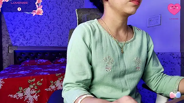 Snapshot of snow_white123 chatting on 17, 5, 2026 snow white123 online show from 17, 5, 2026
