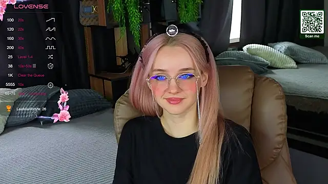 exxxcore  online show from 14, 10, 2025