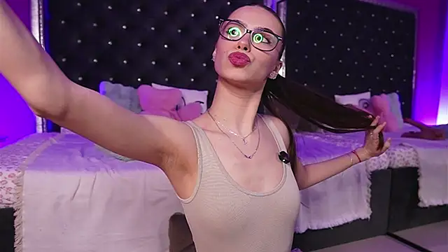 alexxisrae online show from 28, 3, 2026