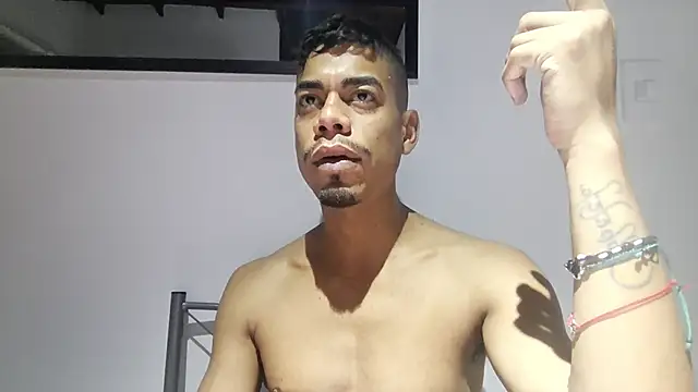 latinbigcrazy online show from 29, 6, 2026