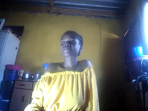 Snapshot of Caramelchick01 chatting on 10, 10, 2025 Caramelchick01 online show from 10, 10, 2025