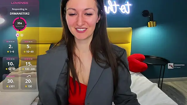 Joan Nelson online show from 12, 4, 2026