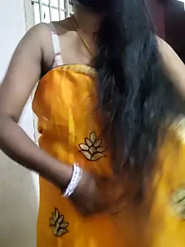 Snapshot of p0a8 chatting on 7, 10, 2025 p0a8 online show from 7, 10, 2025