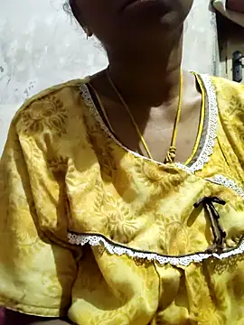 Snapshot of p0a8 chatting on 11, 10, 2025 p0a8 online show from 11, 10, 2025