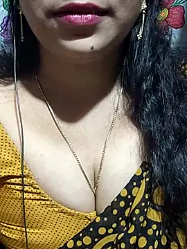 Snapshot of telugu-juliet chatting on 3, 12, 2025 telugu-juliet online show from 3, 12, 2025