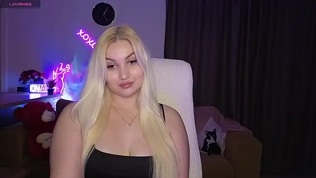 Snapshot of adrelaxina chatting on 18, 5, 2026 adrelaxina online show from 18, 5, 2026