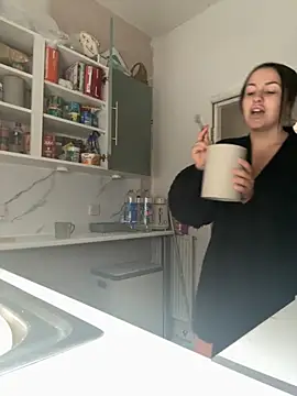 AlyssaAngell online show from 15, 9, 2025