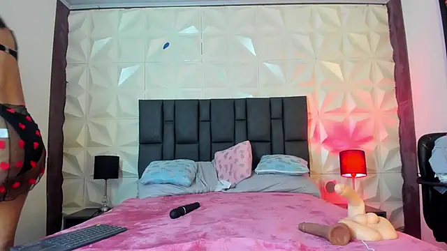 BustyGlow online show from 4, 10, 2025