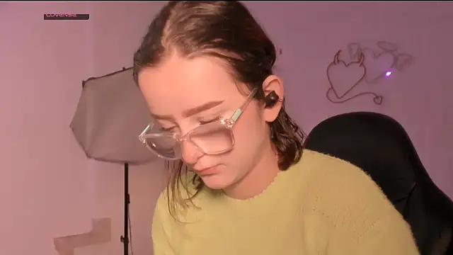 kristal joi dl online show from 1, 10, 2025