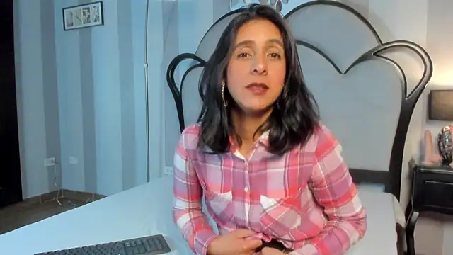 MiaAmore  online show from 19, 2, 2026