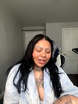 Snapshot of chicanachic13 chatting on 28, 9, 2025 chicanachic13 online show from 28, 9, 2025