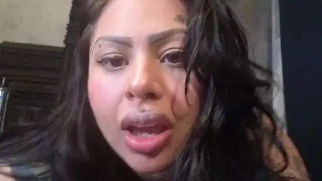 Snapshot of chicanachic13 chatting on 30, 11, 2025 chicanachic13 online show from 30, 11, 2025