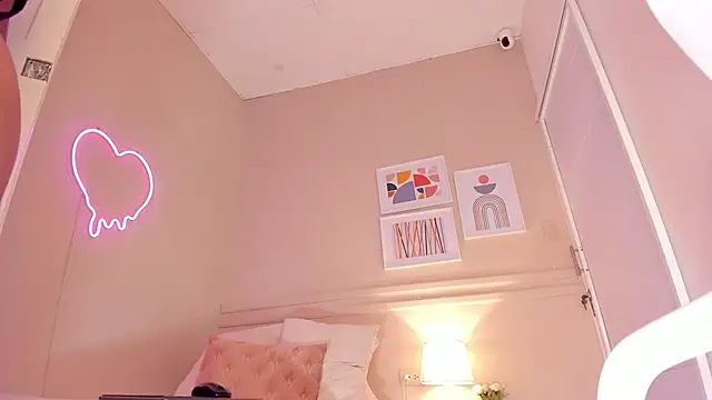 Snapshot of _aleja_x chatting on 26, 9, 2025 aleja x online show from 26, 9, 2025