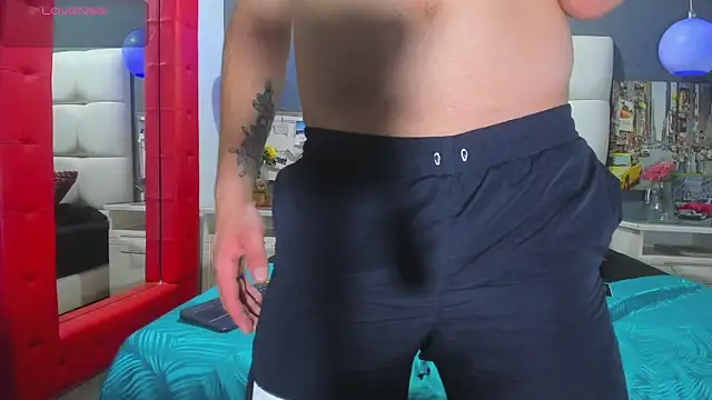 Snapshot of Max_Walker3 chatting on 3, 10, 2025 Max Walker3 online show from 3, 10, 2025