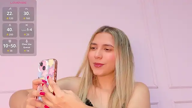 MaddieTease online show from 28, 10, 2025