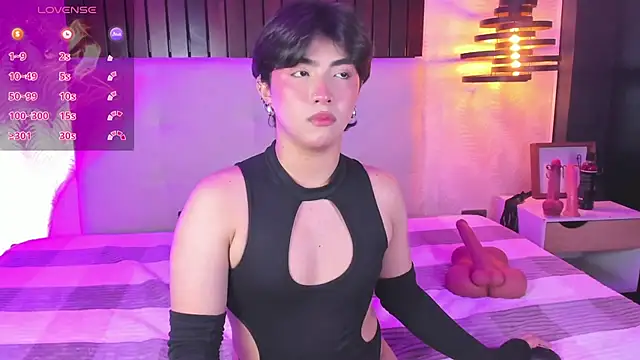 Snapshot of Creamy_Angelo chatting on 17, 10, 2025 Creamy Angelo online show from 17, 10, 2025