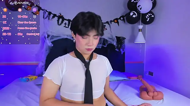 Snapshot of Creamy_Angelo chatting on 21, 10, 2025 Creamy Angelo online show from 21, 10, 2025