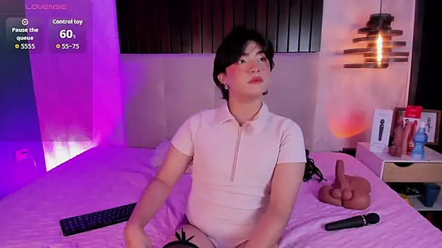 Snapshot of Creamy_Angelo chatting on 26, 11, 2025 Creamy Angelo online show from 26, 11, 2025