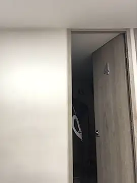 Snapshot of Miia_Parker chatting on 17, 12, 2025 Miia Parker online show from 17, 12, 2025