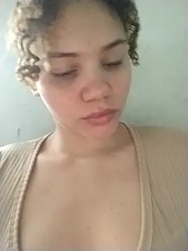 SirenRouge 69 online show from 12, 2, 2026