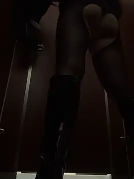 Snapshot of xiaoliansweet chatting on 10, 10, 2025 xiaoliansweet online show from 10, 10, 2025