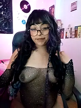 Snapshot of Kirmy_mi chatting on 8, 10, 2025 Kirmy mi online show from 8, 10, 2025