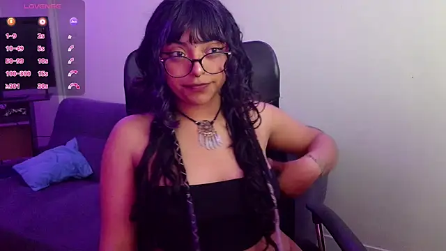 Snapshot of Kirmy_mi chatting on 17, 10, 2025 Kirmy mi online show from 17, 10, 2025