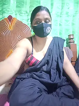 Snapshot of Mistompa24 chatting on 10, 9, 2025 Mistompa24 online show from 10, 9, 2025