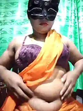 Snapshot of Mistompa24 chatting on 10, 11, 2025 Mistompa24 online show from 10, 11, 2025