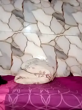 Snapshot of Miss-Alison chatting on 19, 11, 2025 Miss-Alison online show from 19, 11, 2025